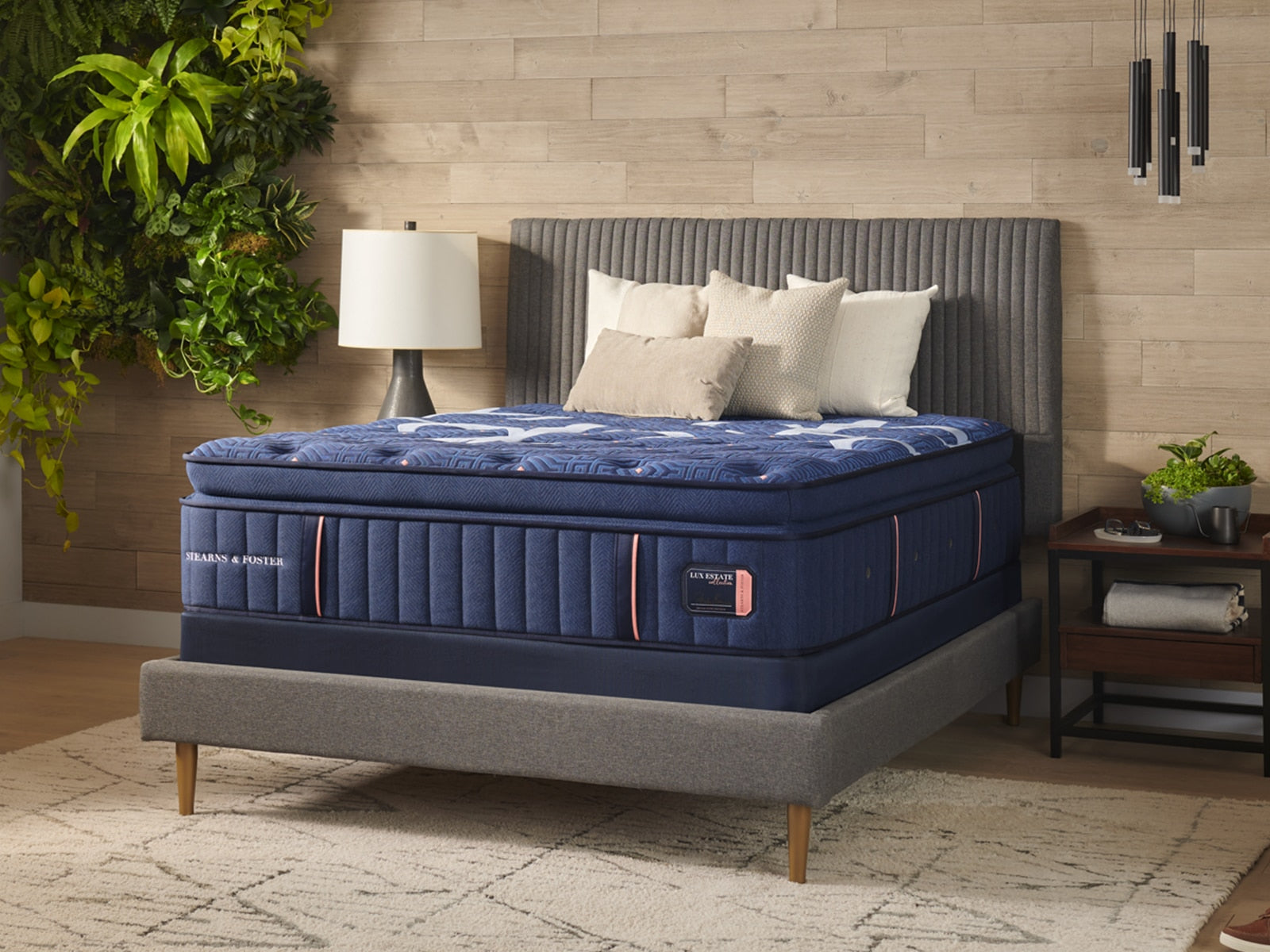 Stearns & Foster Lux Estate 16" Medium Euro Pillow Top Mattress